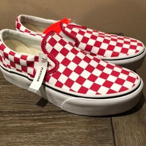 Platform red checkered vans 🏁